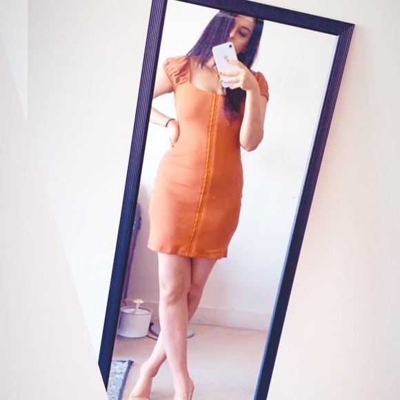 Aritzia bodycon dress - Picture 2 of 3